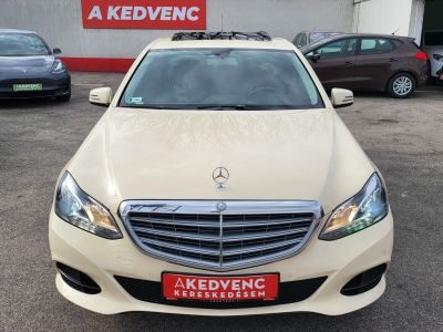 MERCEDES-BENZ E-OSZTÁLY E 200 Avantgarde (Automata) Napfénytető Ülésfűtés F1 váltó Bőr belső A legjobb áron!