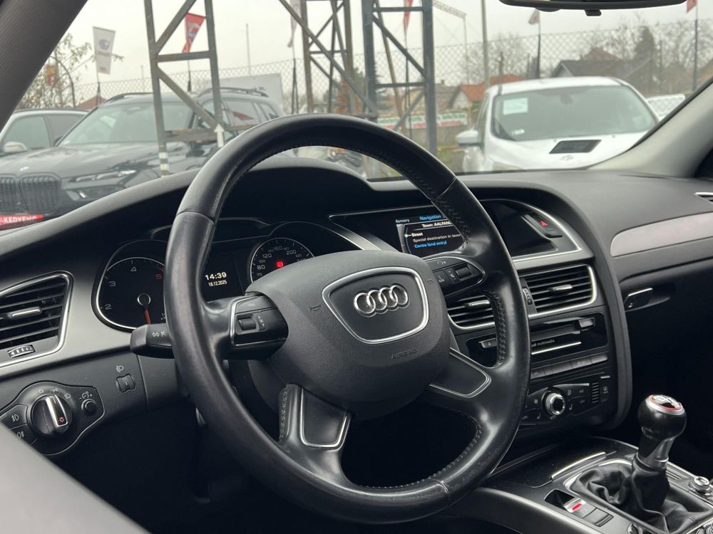AUDI A4 2.0 TDi Klíma Tempomat Bluetooth 142e km!