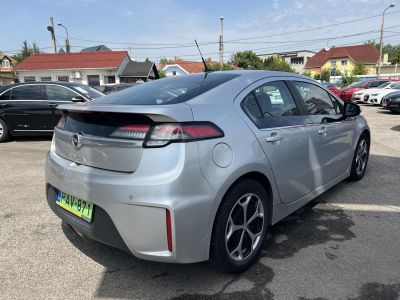OPEL AMPERA E-Pioneer (Automata) 50km-es elektromos hatótáv. BOSE. 4 évszakos gumik. Rendszeresen karbantartott!