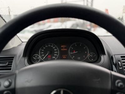 MERCEDES-BENZ A 180 BlueEFFICIENCY Elegance EURO5 156e km. megkímélt állapot. klíma ülésfűtés 2 gyári kulcs