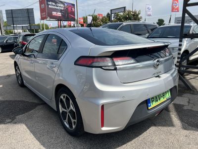 OPEL AMPERA E-Pioneer (Automata) 50km-es elektromos hatótáv. BOSE. 4 évszakos gumik. Rendszeresen karbantartott!