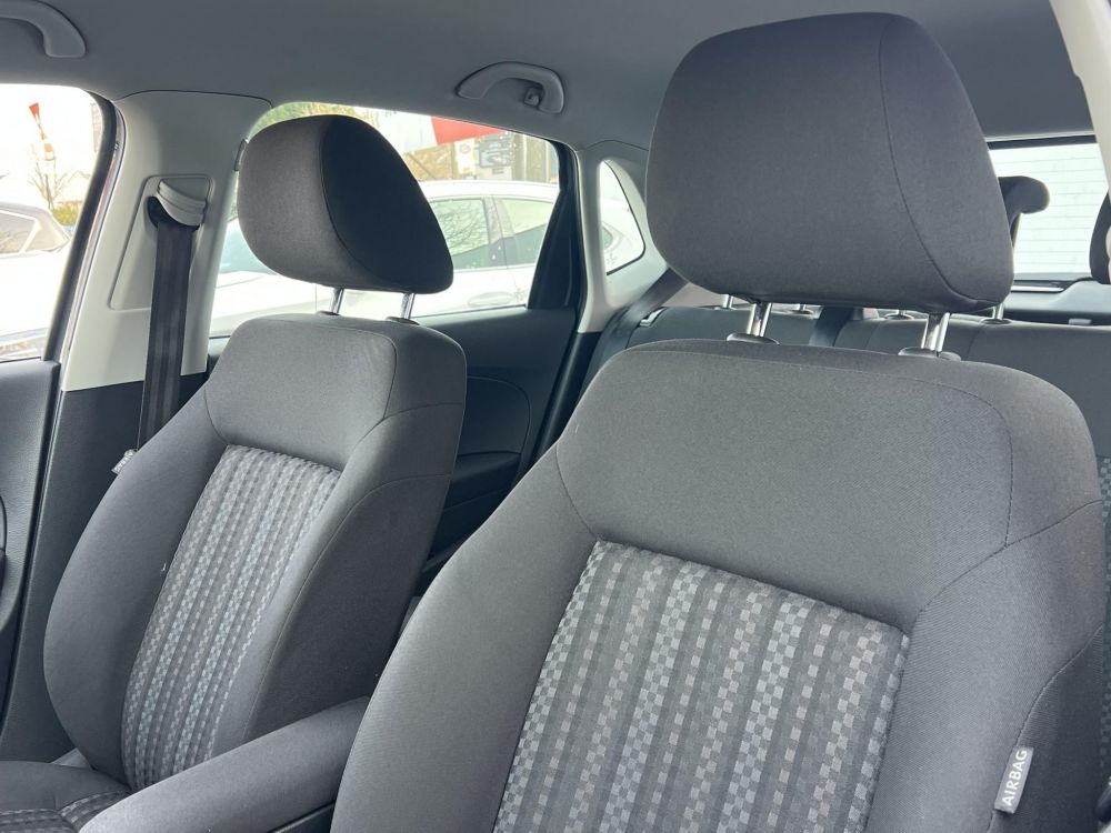 VOLKSWAGEN POLO 1.0 MPI Trendline 172e km. Klíma