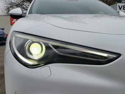 ALFA ROMEO STELVIO 2.2 D(Automata) Sprint LED Távtartó Sávtartó Navigáció Keyless Kamera Félbőr