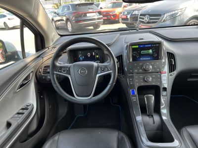OPEL AMPERA E-Pioneer (Automata) 50km-es elektromos hatótáv. BOSE. 4 évszakos gumik. Rendszeresen karbantartott!