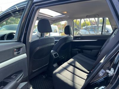 SUBARU OUTBACK 2.0 D Comfort 4WD 125e km. Klíma Tempomat Bluetooth Napfénytető Ülésfűtés