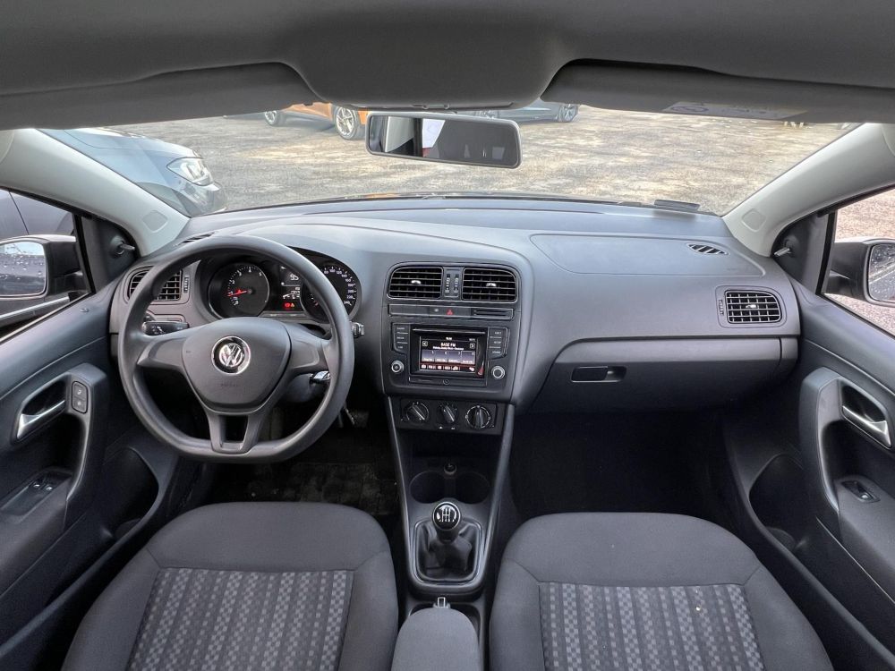 VOLKSWAGEN POLO 1.0 MPI Trendline 172e km. Klíma