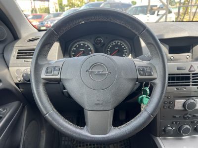 OPEL ASTRA H 1.4 GTC Cosmo M.o.-i. 1.tul. 113e km!