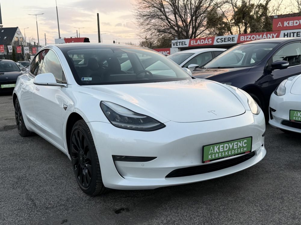 TESLA MODEL 3 Long Range AWD (Automata) Azonnal elvihető. Magyar rendszámos!