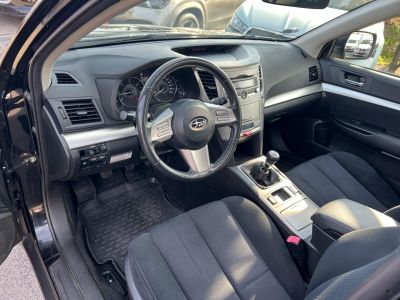 SUBARU OUTBACK 2.0 D Comfort 4WD 125e km. Klíma Tempomat Bluetooth Napfénytető Ülésfűtés