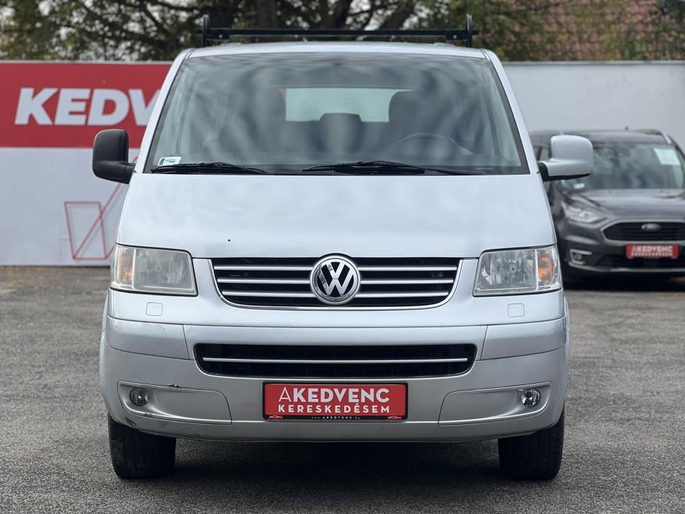 VOLKSWAGEN TRANSPORTER 2.5 TDI Mixto 'D.kab' AXE motorkód. 2.1T vonóhorog. klíma. tetőcsomagtartó. 2 gyári kulcs!