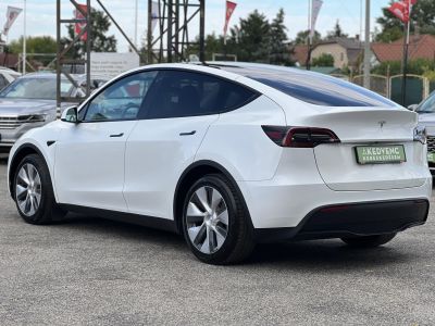 TESLA MODEL Y RWD (Automata) 87e km. Ryzen processzor. 2031-ig garanciális. téli-nyári kerékszett!