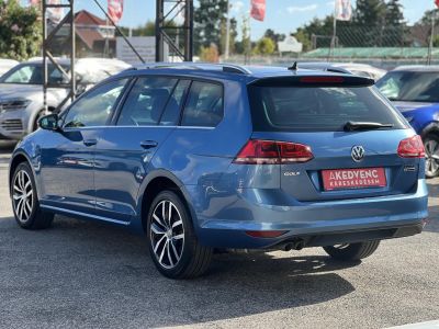 VOLKSWAGEN GOLF VII Variant 2.0 TDI Comfortline 4Motion Dynaudio HIFI. végig vezetett szervízkönyv