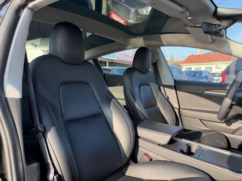 TESLA MODEL 3 Standard Range Plus Aut 139e km. mátrix LED. garanciális. hőszivattyú!