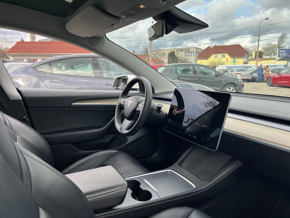 TESLA MODEL 3 Long Range AWD (Automata) 500km-es hatótáv. mátrix LED. garanciális. hőszívattyú. 4 évszakos gumik!