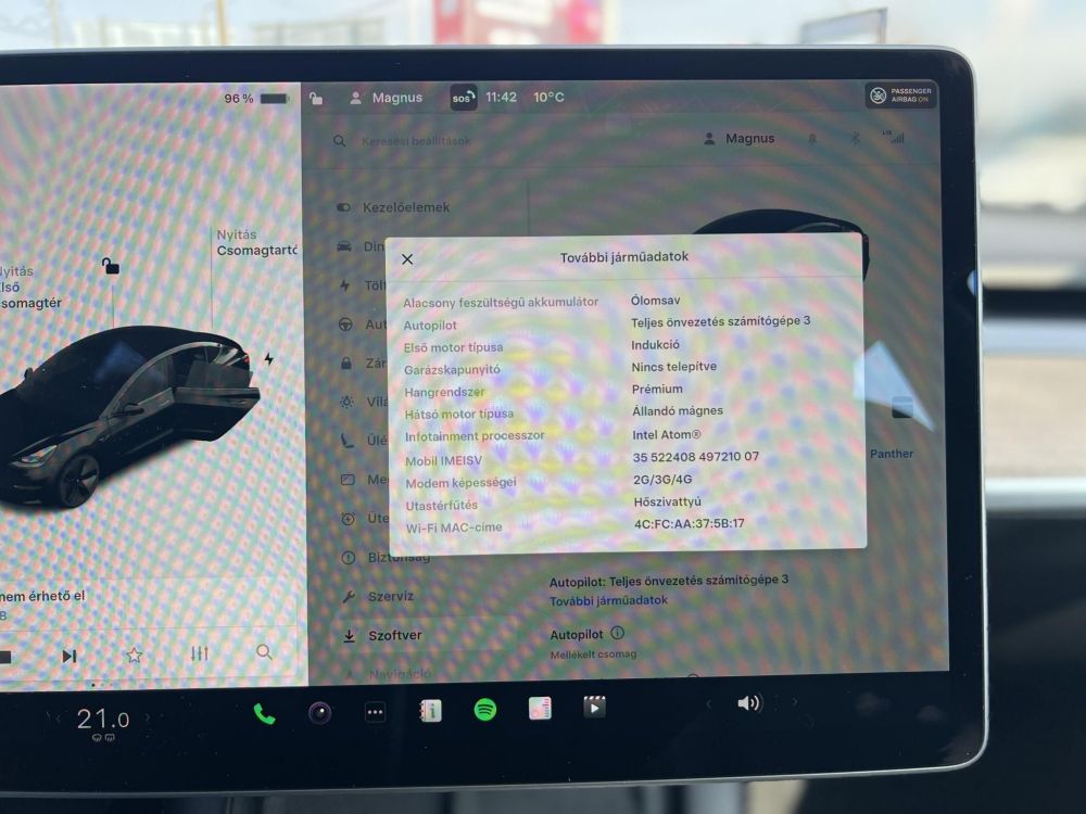 TESLA MODEL 3 Long Range AWD (Automata) 50e km. hőszivattyú. téli-nyári kerékszett
