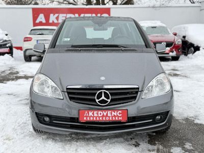 MERCEDES-BENZ A 180 BlueEFFICIENCY Elegance EURO5 156e km. megkímélt állapot. klíma ülésfűtés 2 gyári kulcs