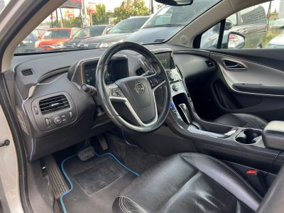 OPEL AMPERA E-Pioneer (Automata) 50km-es elektromos hatótáv. BOSE. 4 évszakos gumik. Rendszeresen karbantartott!
