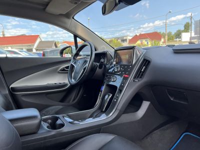 OPEL AMPERA E-Pioneer (Automata) 50km-es elektromos hatótáv. BOSE. 4 évszakos gumik. Rendszeresen karbantartott!