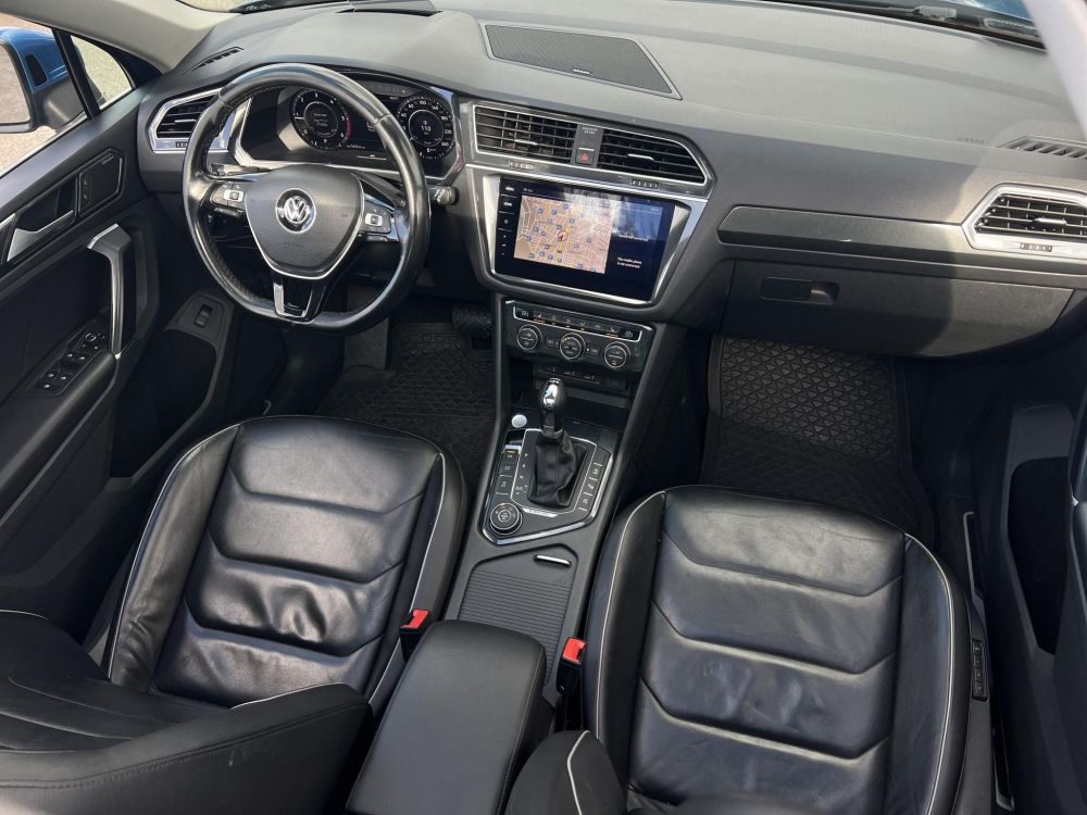 VOLKSWAGEN TIGUAN 2.0 TDI BMT SCR Highline 4Motion DSG Dynaudio. virtual cockpit. memória. head-up. bőrbelső. vezérlés cserélve!