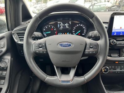 FORD FIESTA 1.0 EcoBoost mHEV Titanium 42e km. LED Távtartó Holttér Ülésfűtés Kamera Carplay Megkímélt állapot!
