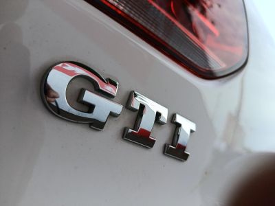 VOLKSWAGEN GOLF VI 2.0 TSI GTI
