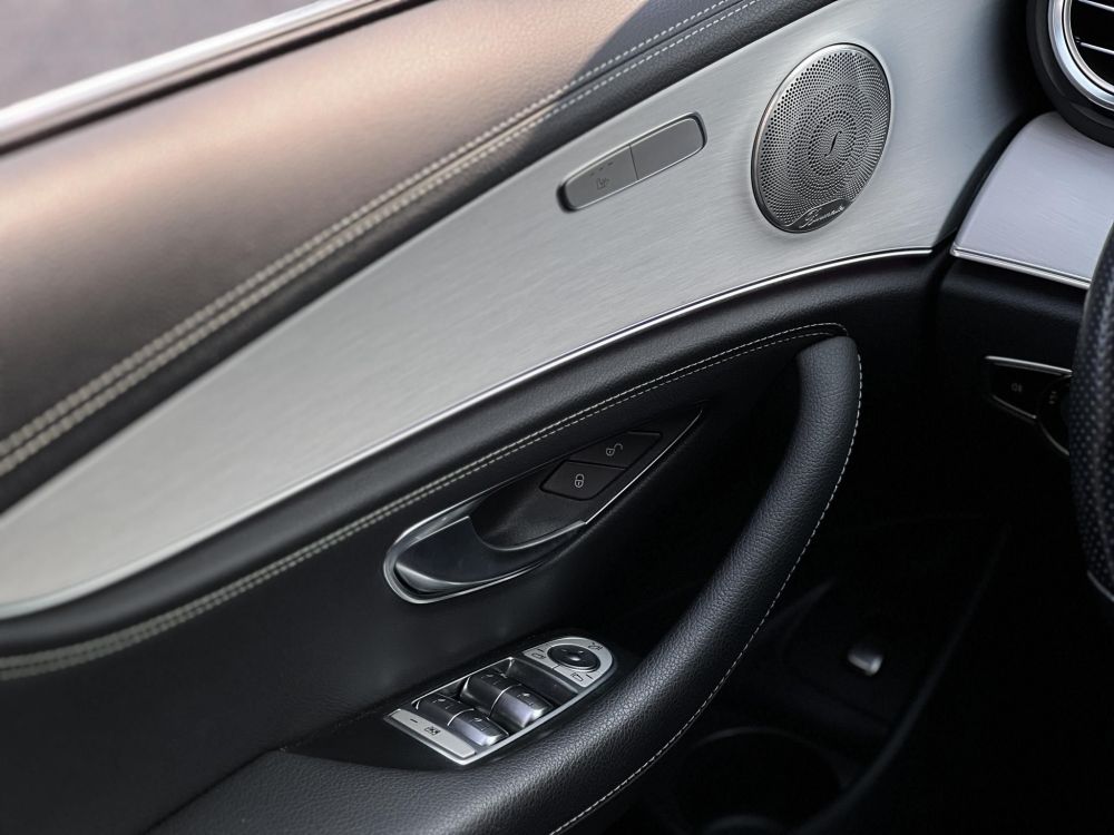 MERCEDES-BENZ E 300 de T 9G-TRONIC Plug-in hybrid AMG WIDESCREEN. Burmester hifi. Carplay. Adaptív tempomat