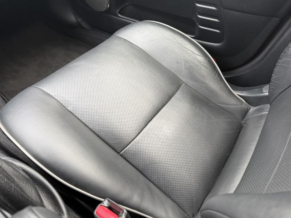LEXUS IS 200 Sport Cross klíma. bőrbelső. ülésfűtés. téli-nyári kerék garnitúra. vezérlés cseréve!