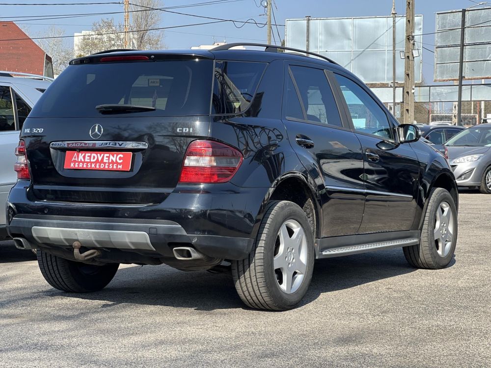 MERCEDES-BENZ ML 320 CDI (Automata) 4MATIC 3.5T vonóhorog. napfénytető. ülésfűtés. nem légrugós!