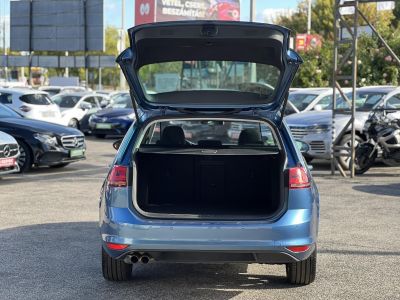 VOLKSWAGEN GOLF VII Variant 2.0 TDI Comfortline 4Motion Dynaudio HIFI. végig vezetett szervízkönyv