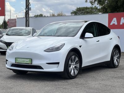 TESLA MODEL Y RWD (Automata) 87e km. Ryzen processzor. 2031-ig garanciális. téli-nyári kerékszett!