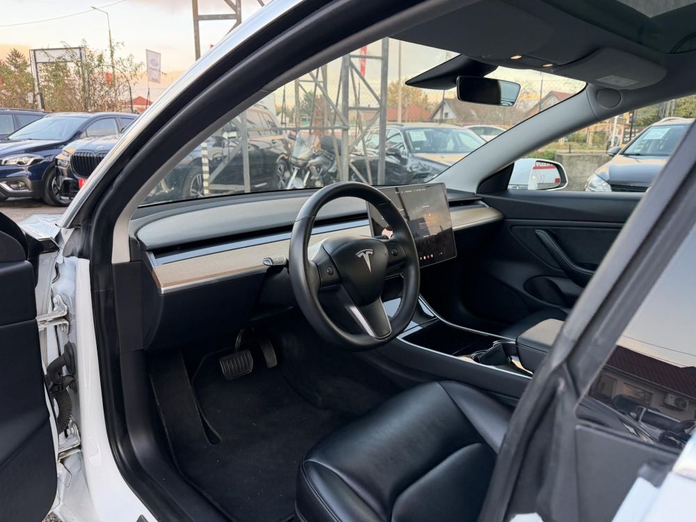 TESLA MODEL 3 Long Range AWD (Automata) Azonnal elvihető. Magyar rendszámos!
