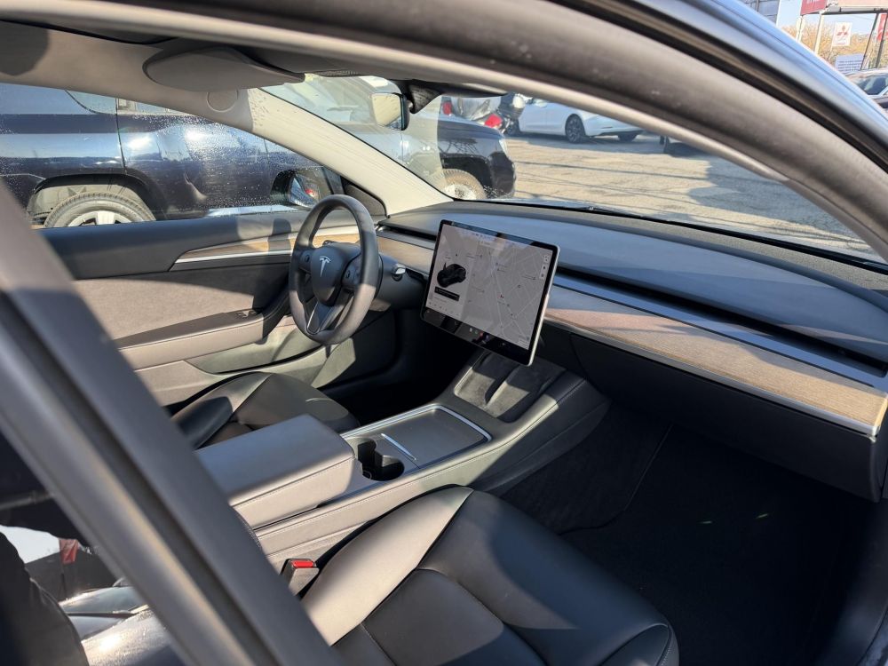 TESLA MODEL 3 Standard Range Plus Aut 139e km. mátrix LED. garanciális. hőszivattyú!