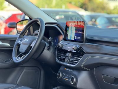 FORD KUGA 2.5 PHEV Vignale CVT panoráma tető. végig vezetett szervizkönyv