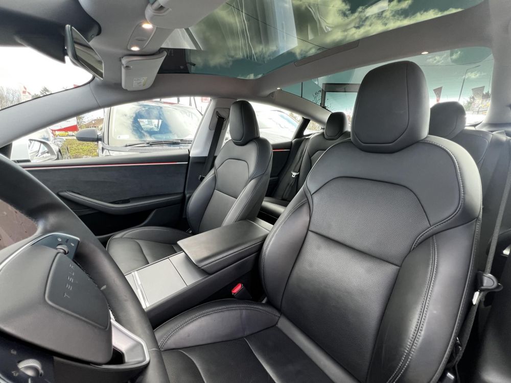 TESLA MODEL 3 Long Range AWD (Automata) HIGHLAND. TÉLI-NYÁRI SZETT GYÁRI ALUFELNIVEL