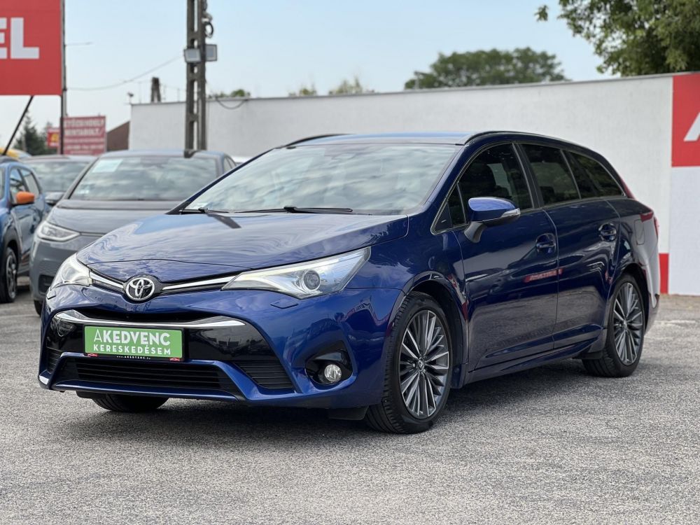 TOYOTA AVENSIS Touring Sports 2.0 Executive CVT Magyarországi. Magasan felszerelt. Rendszeresen karbantartott!