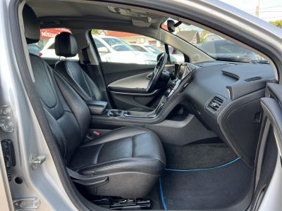 OPEL AMPERA E-Pioneer (Automata) 50km-es elektromos hatótáv. BOSE. 4 évszakos gumik. Rendszeresen karbantartott!