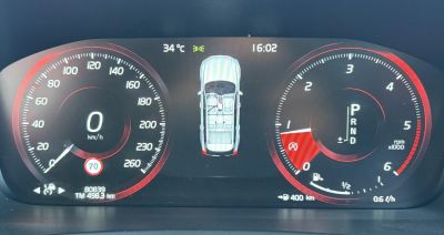 VOLVO XC90 2.0 [B5] MHEV Momentum Geartronic 80e km. Magasan felszerelt! 4 évszakos gumik!