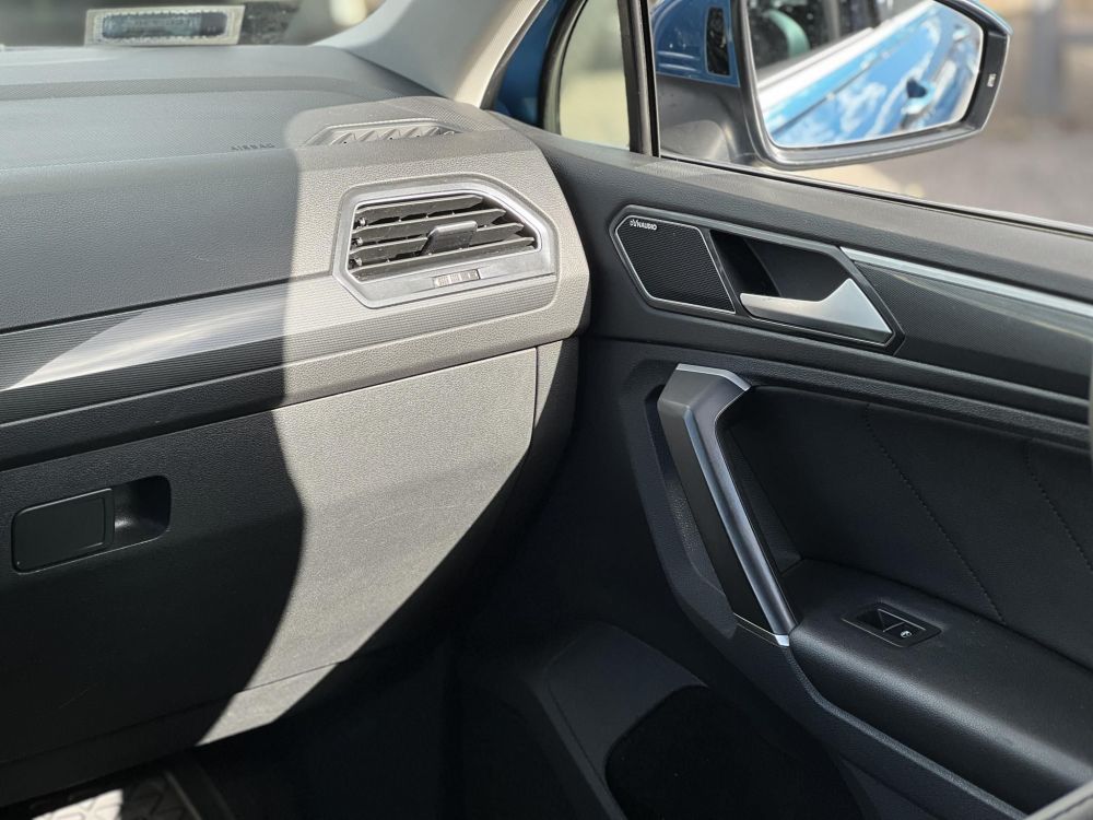 VOLKSWAGEN TIGUAN 2.0 TDI BMT SCR Highline 4Motion DSG Dynaudio. virtual cockpit. memória. head-up. bőrbelső. vezérlés cserélve!