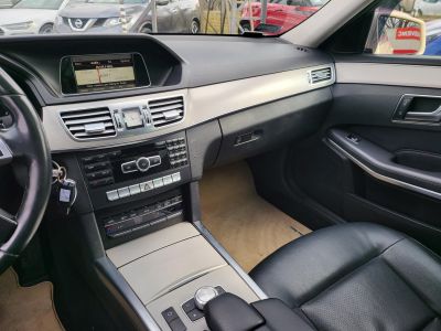 MERCEDES-BENZ E-OSZTÁLY E 200 Avantgarde (Automata) Napfénytető Ülésfűtés F1 váltó Bőr belső A legjobb áron!