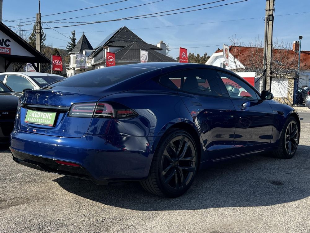TESLA MODEL S Long Range AWD (Automata) Yoke kormány. Fehér belső. 21 felni. Garanciális