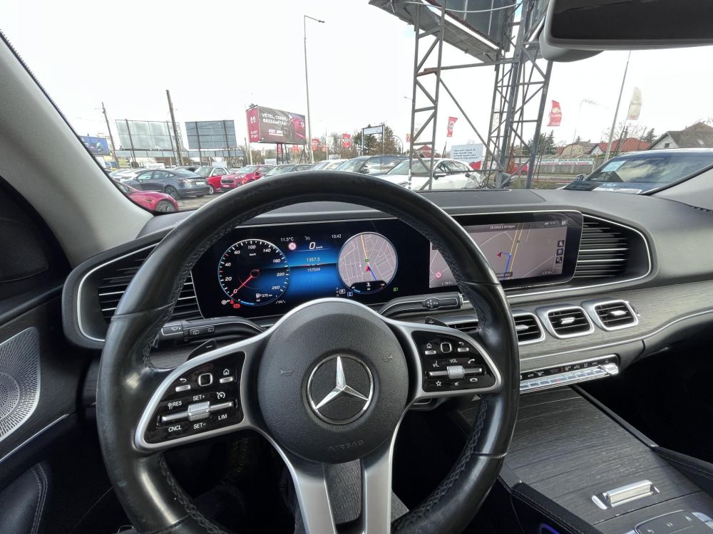 MERCEDES-BENZ GLE-OSZTÁLY GLE 300 d 4Matic 9G-TRONIC M.o.-i. márkaszervizelt. burmester. űléshűtés. memória. vonóhorog. carplay
