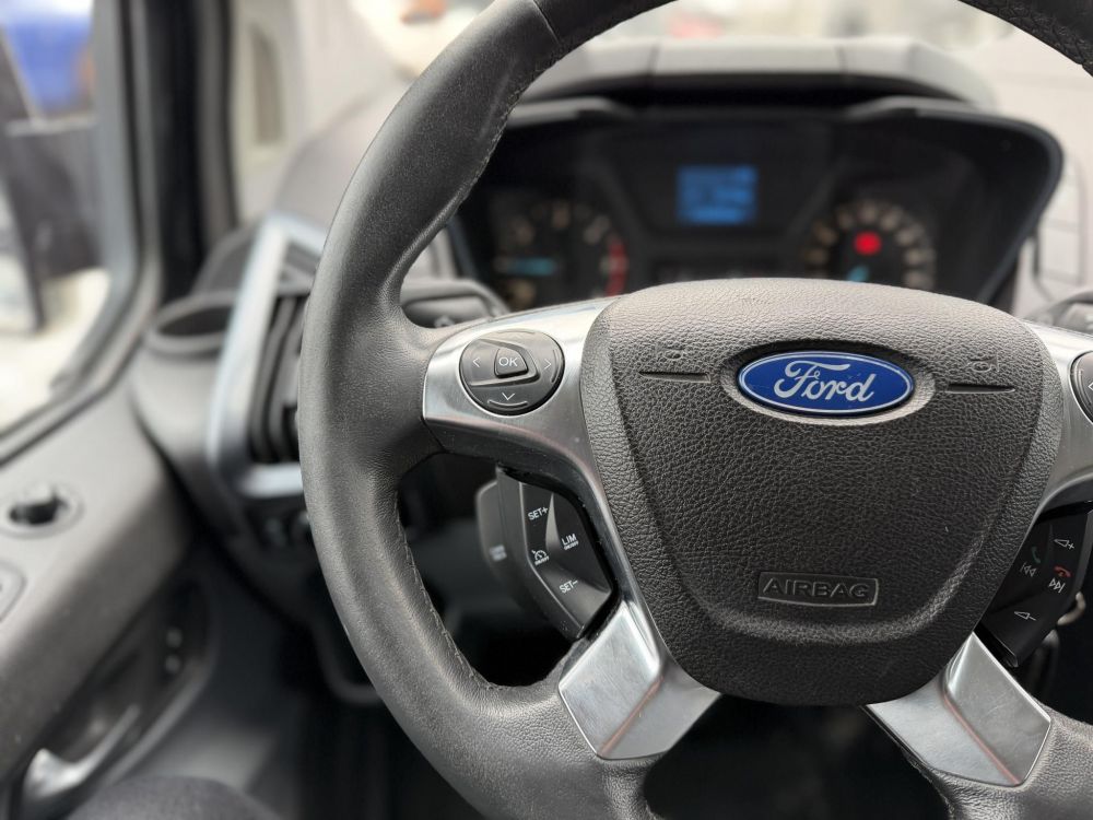 FORD TRANSIT Custom 2.2 TDCi 290 SWB Trend ST-line Klíma Bluetooth Tolatóradar Ülésfűtés Bőrbelső Vezérlés cserélve!
