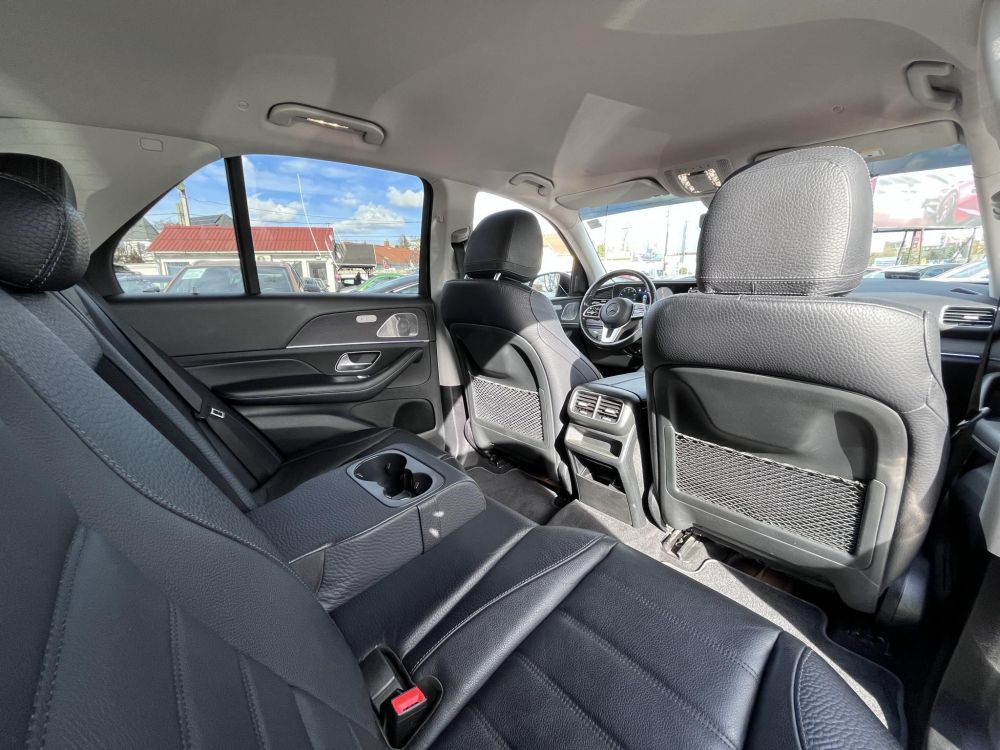MERCEDES-BENZ GLE-OSZTÁLY GLE 300 d 4Matic 9G-TRONIC M.o.-i. márkaszervizelt. burmester. űléshűtés. memória. vonóhorog. carplay