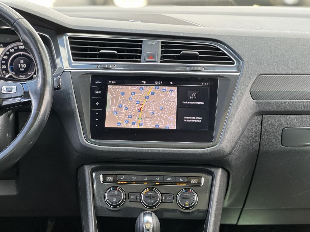 VOLKSWAGEN TIGUAN 2.0 TDI BMT SCR Highline 4Motion DSG Dynaudio. virtual cockpit. memória. head-up. bőrbelső. vezérlés cserélve!