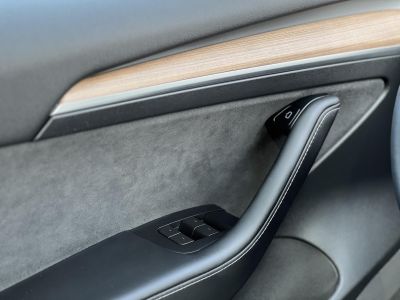 TESLA MODEL 3 Long Range AWD (Automata) 50e km. hőszivattyú. téli-nyári kerékszett