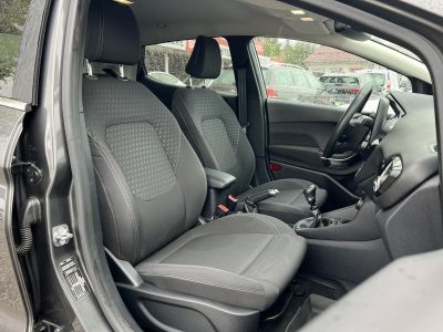 FORD FIESTA 1.0 EcoBoost mHEV Titanium 42e km. LED Távtartó Holttér Ülésfűtés Kamera Carplay Megkímélt állapot!