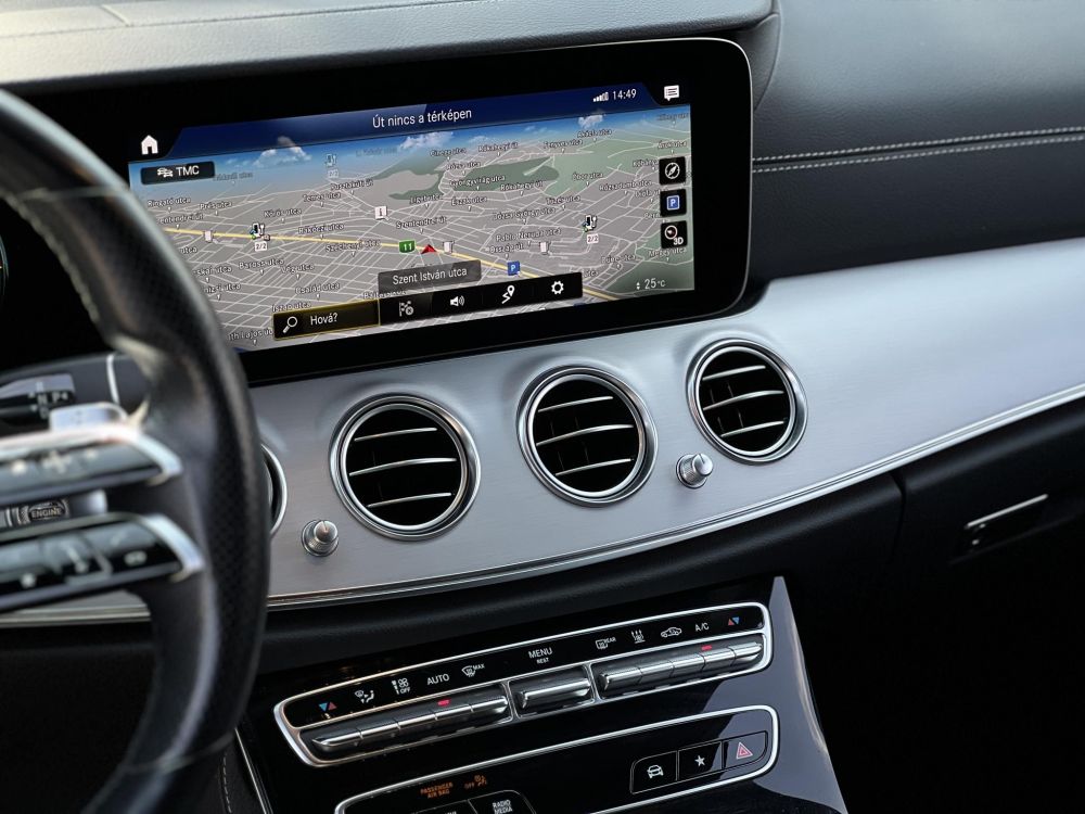 MERCEDES-BENZ E 300 de T 9G-TRONIC Plug-in hybrid AMG WIDESCREEN. Burmester hifi. Carplay. Adaptív tempomat