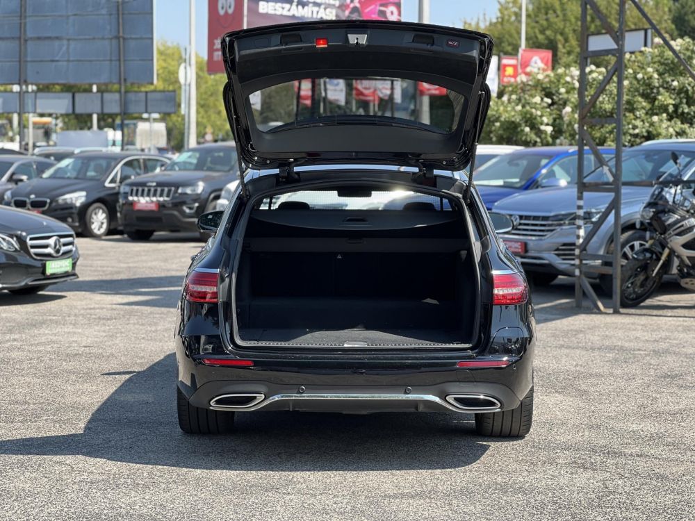 MERCEDES-BENZ E 300 de T 9G-TRONIC Plug-in hybrid AMG WIDESCREEN. Burmester hifi. Carplay. Adaptív tempomat