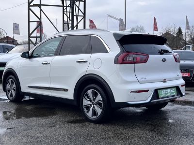 KIA NIRO PHEV 1.6 GDI LX DCT Sávtartó Carplay Tempomat Navi!