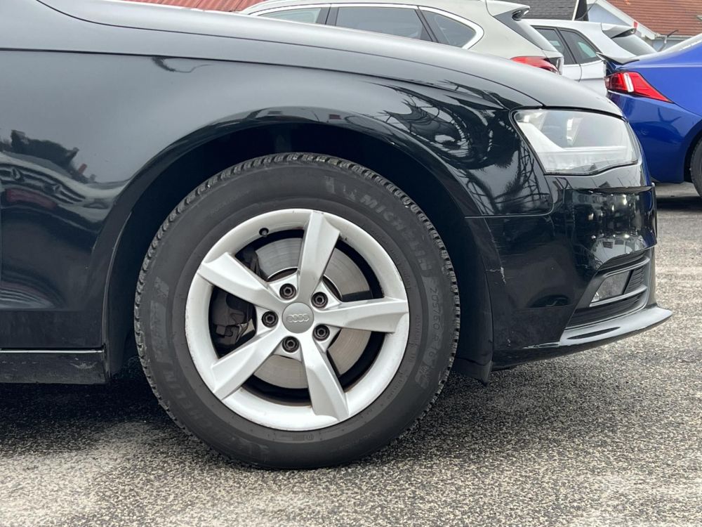 AUDI A4 2.0 TDi Klíma Tempomat Bluetooth 142e km!